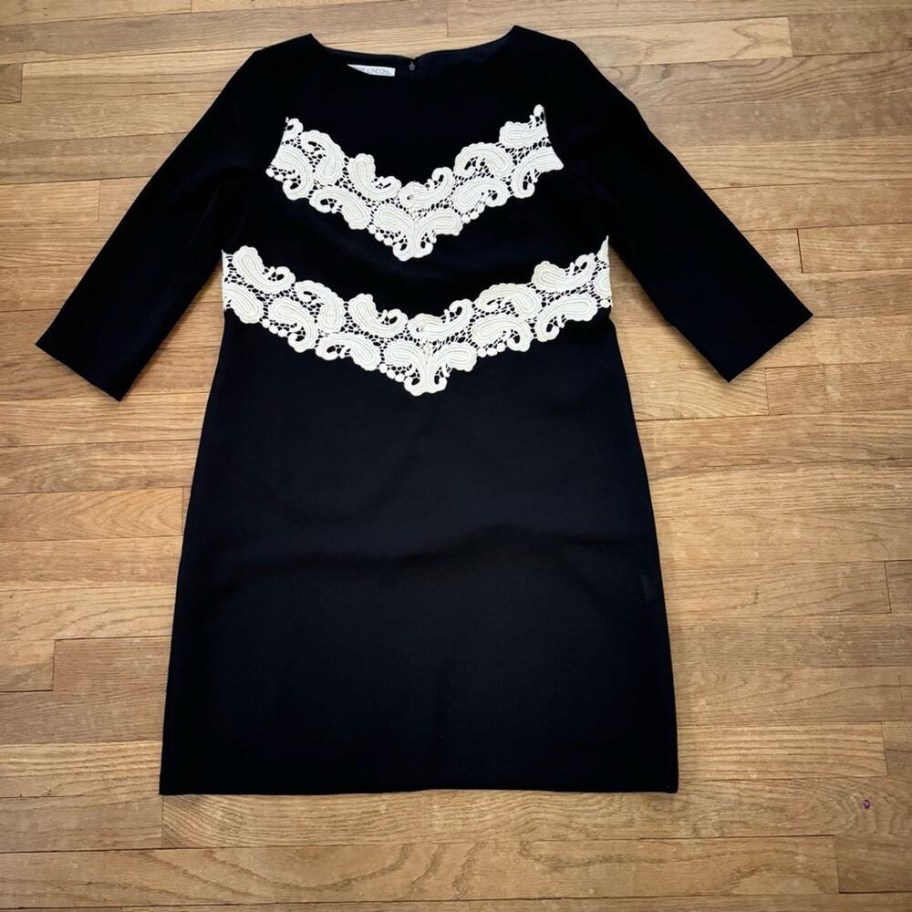 Maggy London black white lace 3/4 sleeve knee length shift dress size 12
 b38